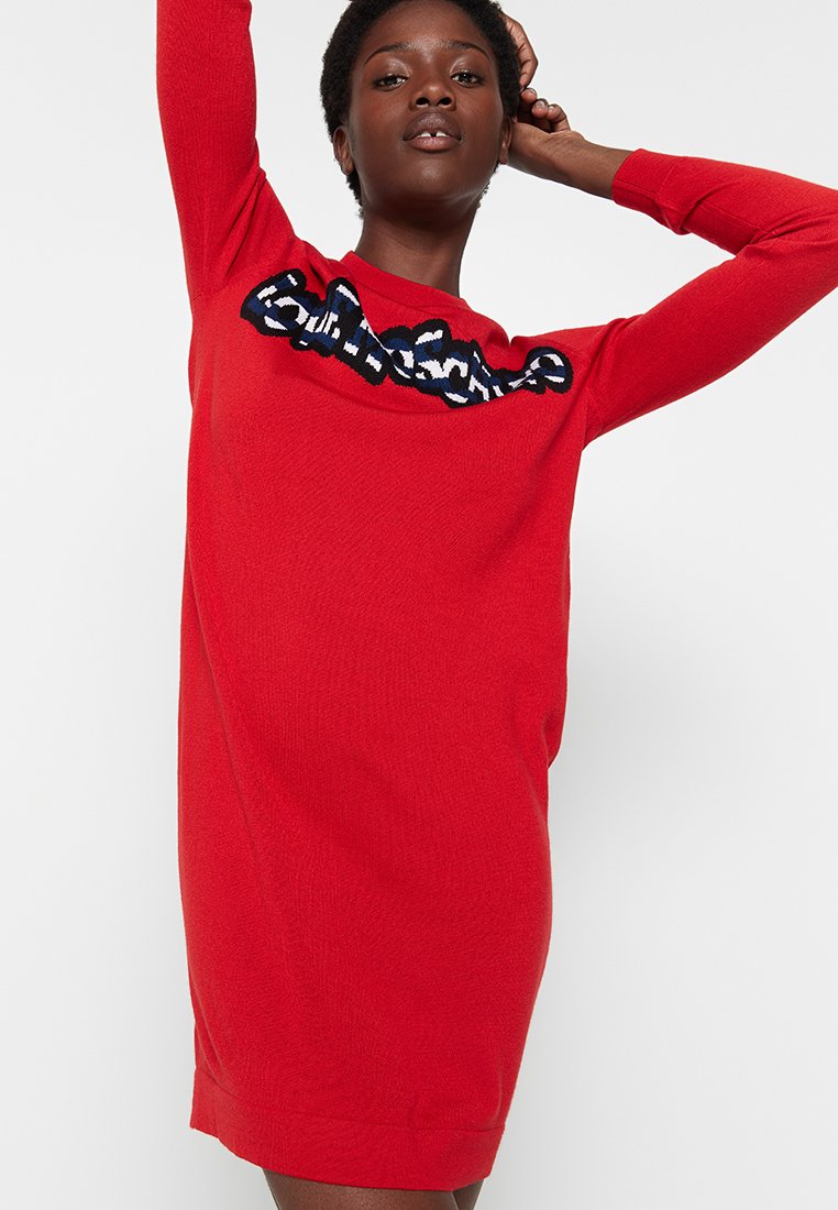 Love Moschino