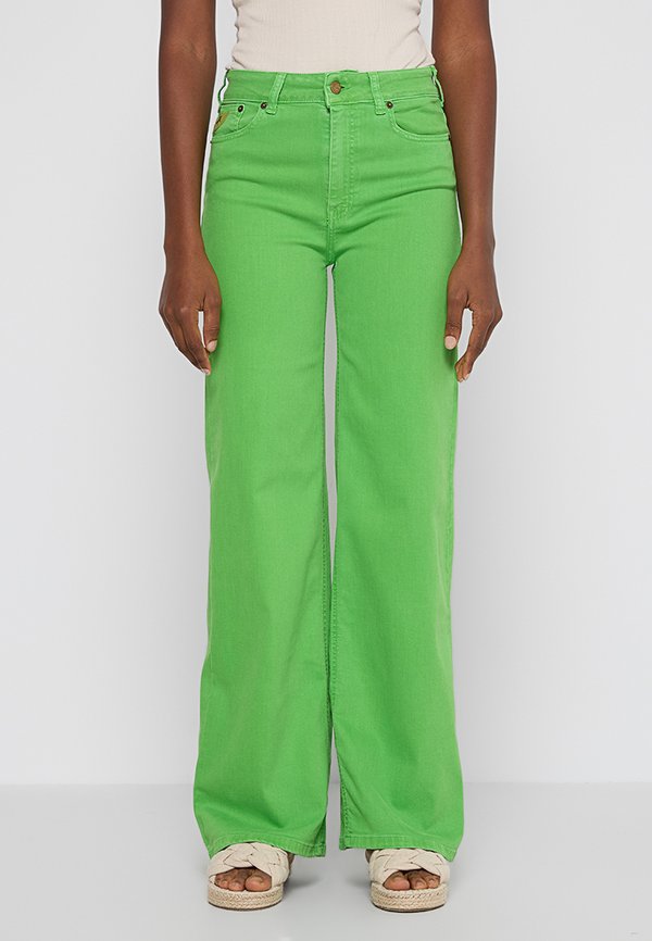 LOIS Jeans