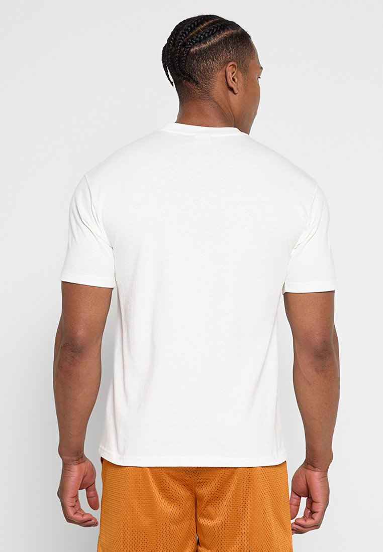 Nike Performance
