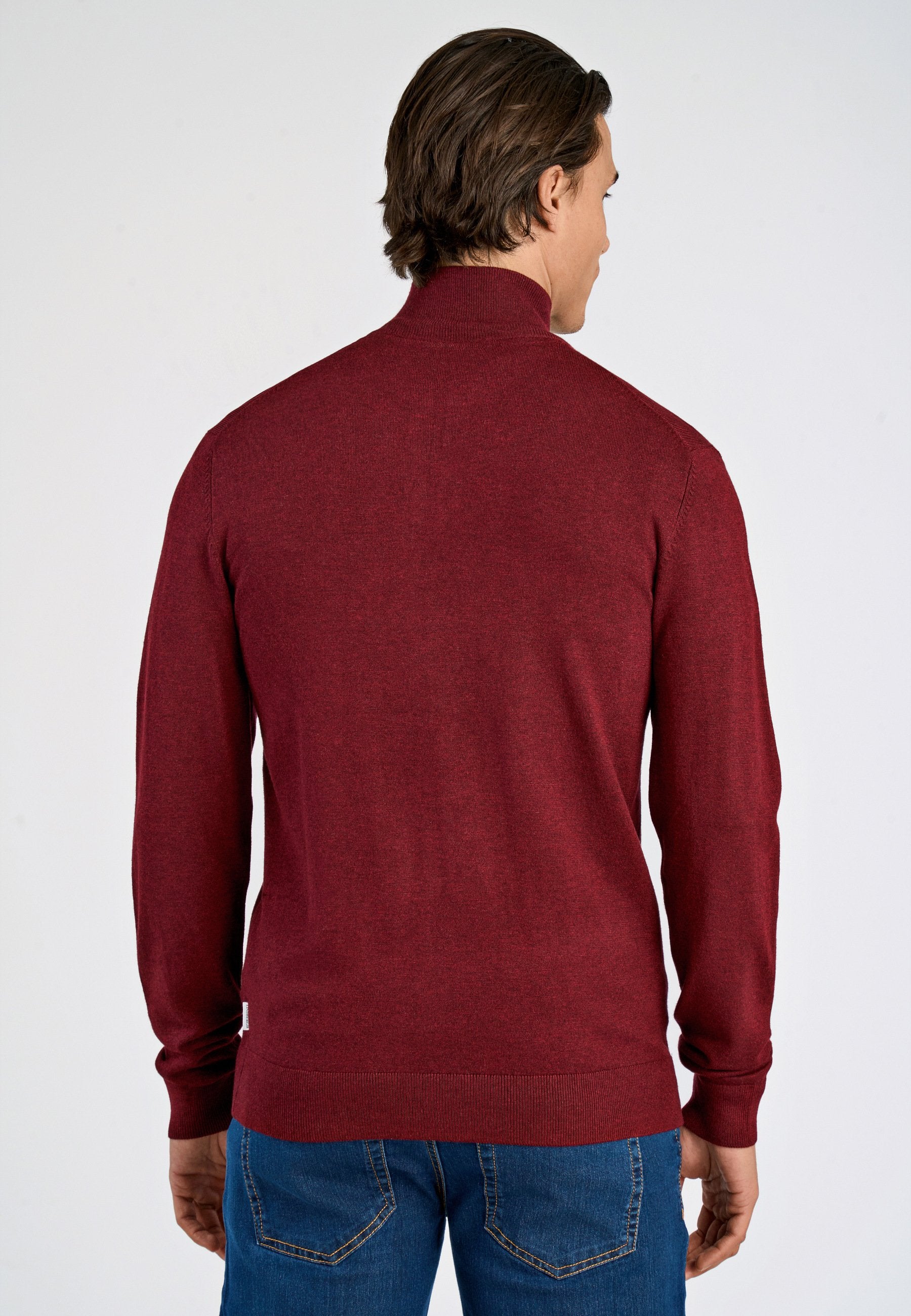 ECOVERO HALF ZIP Media 4