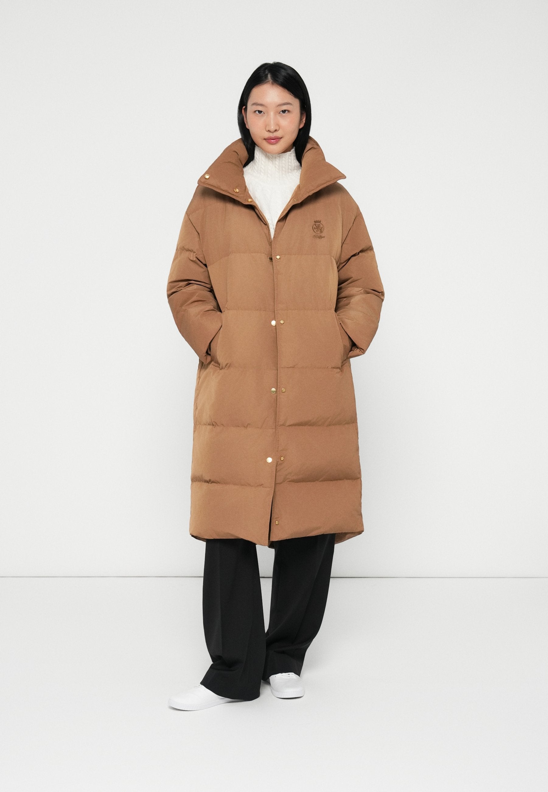 CREST COAT Media 2