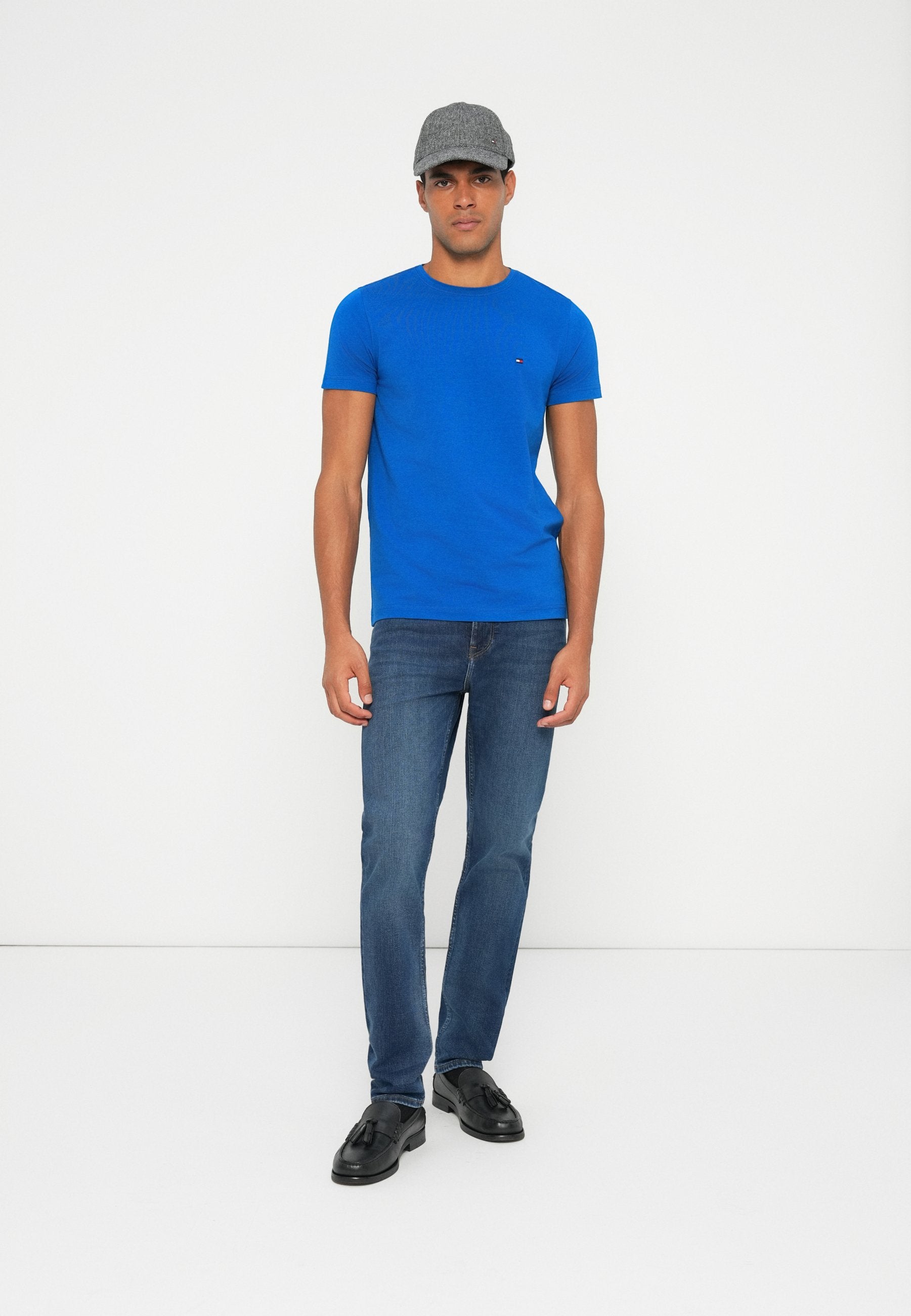 BLEECKER FADED SLIM JEANS Media 2