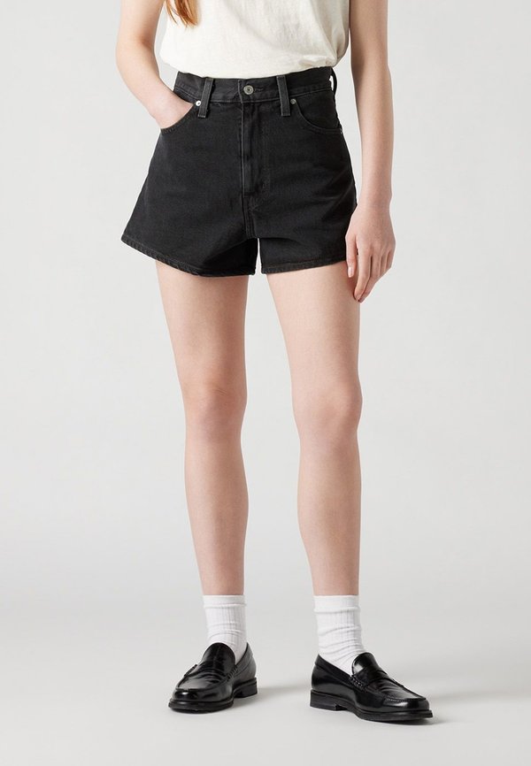 Levi's® HIGH WAIST MOM SHORT - Denim shorts - wonderful