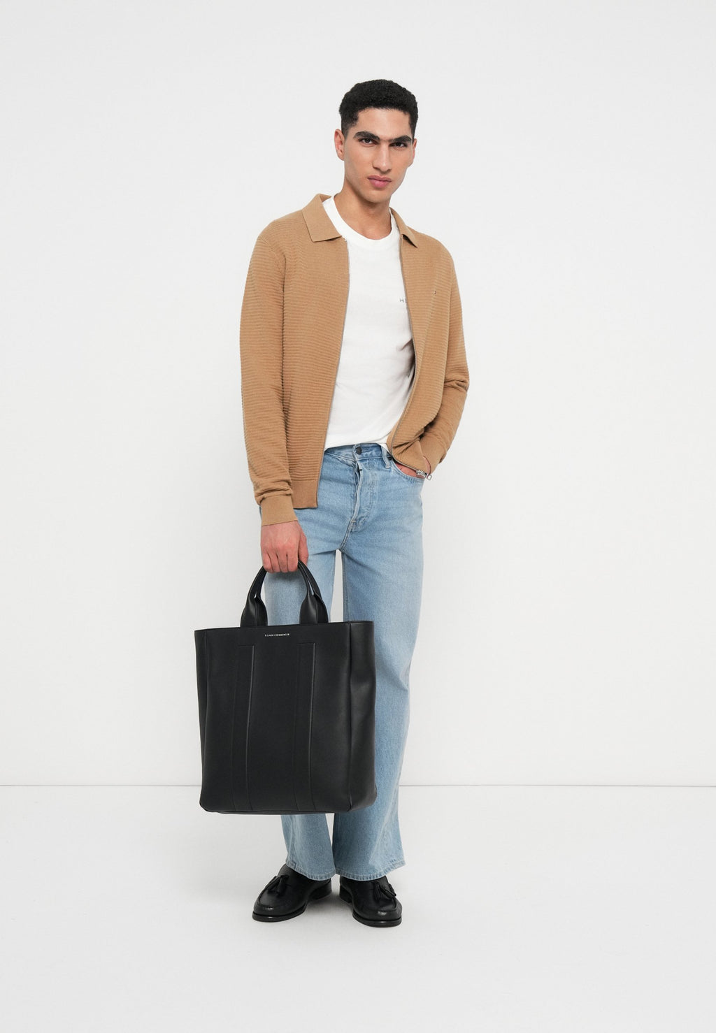 TEXTURED KNIT ZIP-THRU POLO CARDIGAN Media 2