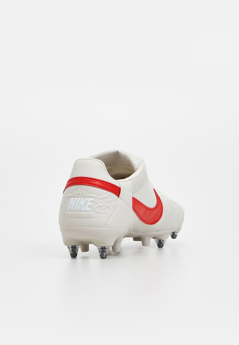 Nike Performance PREMIER III