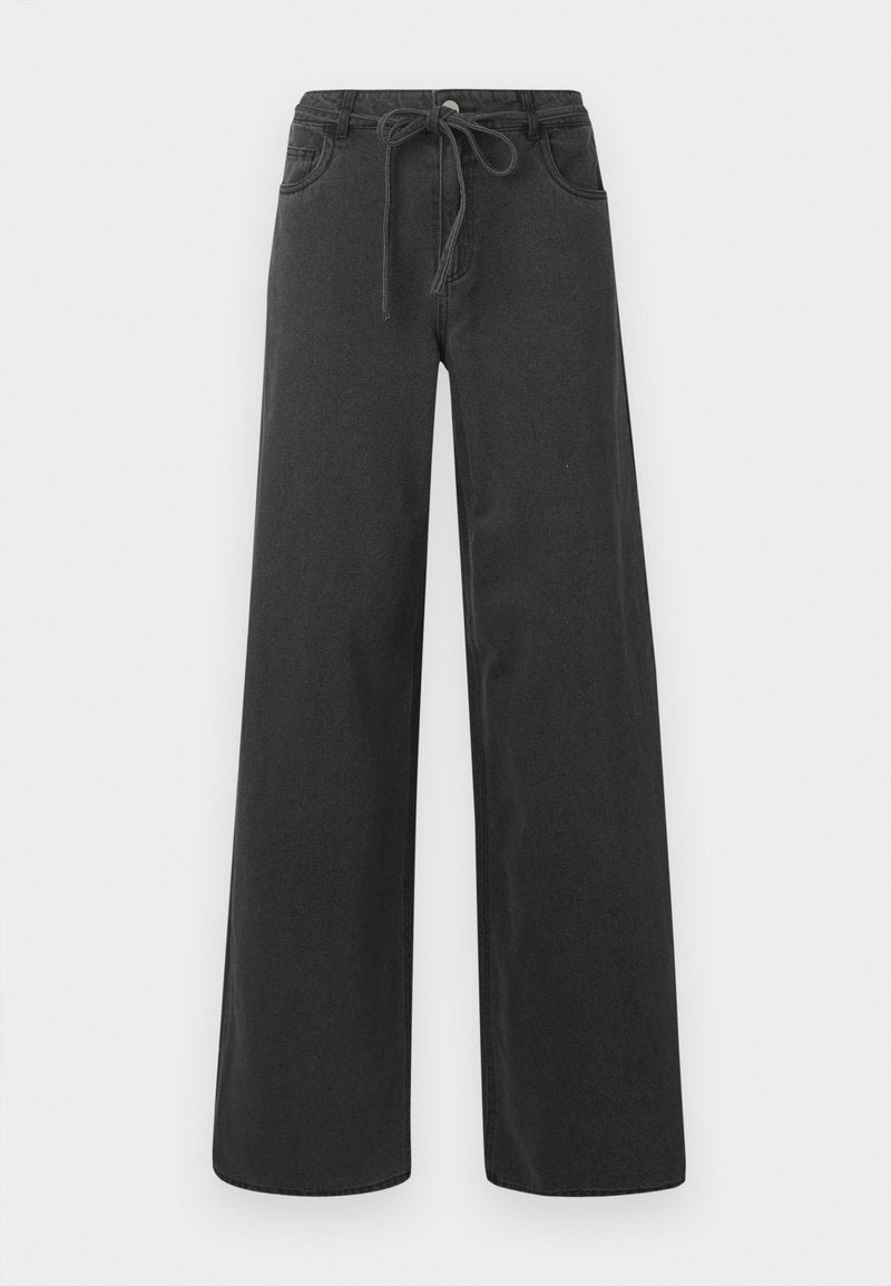 NMMAISY BELT LOOSE JEANS Media 1