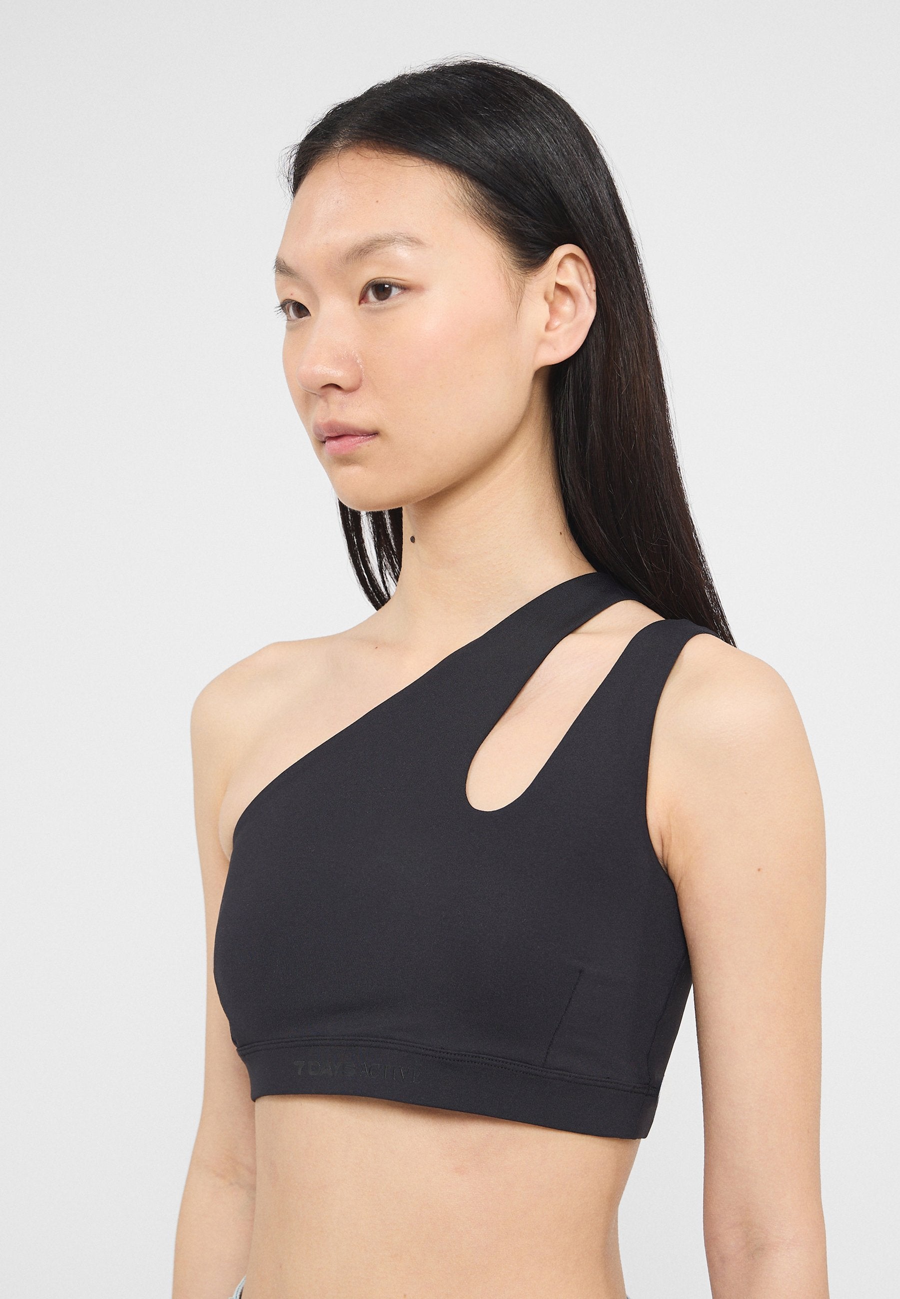 7 DAYS Active ONE SHOULDER