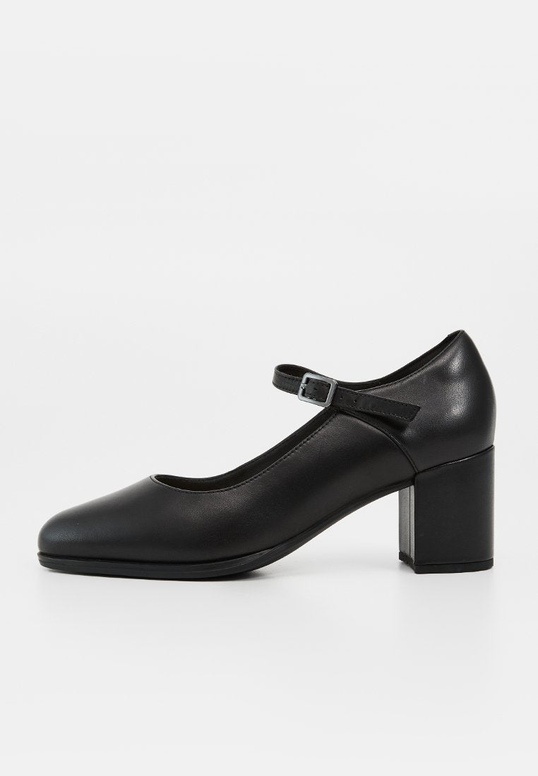 Clarks FREVA55