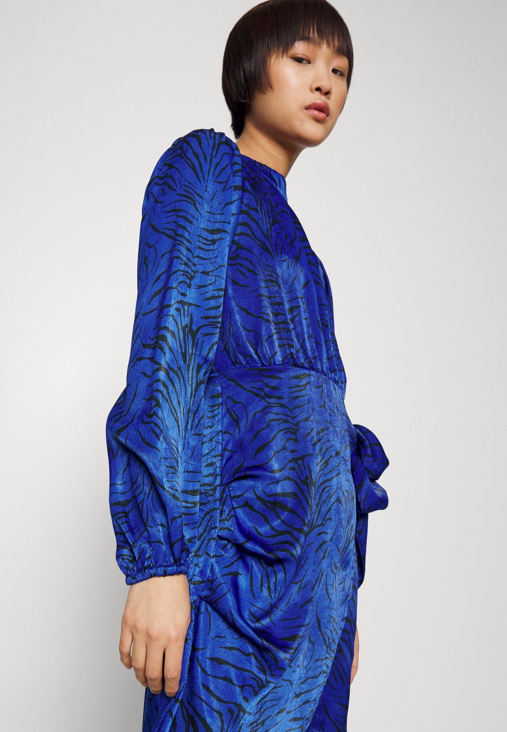 ONLMILLE WRAP DRESS Media 5