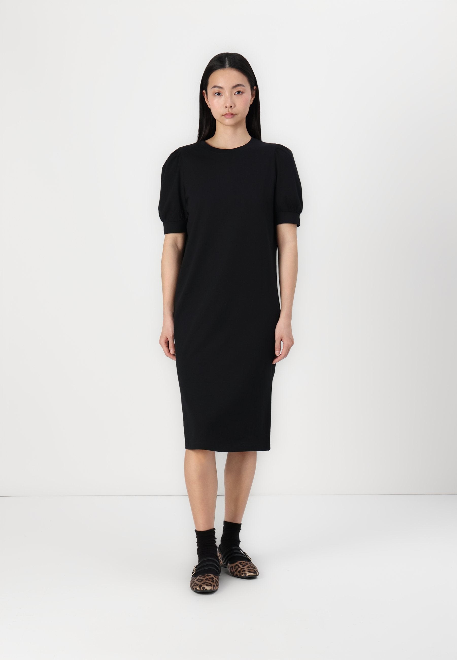 Aware VMKERRY O-NECK VMA
