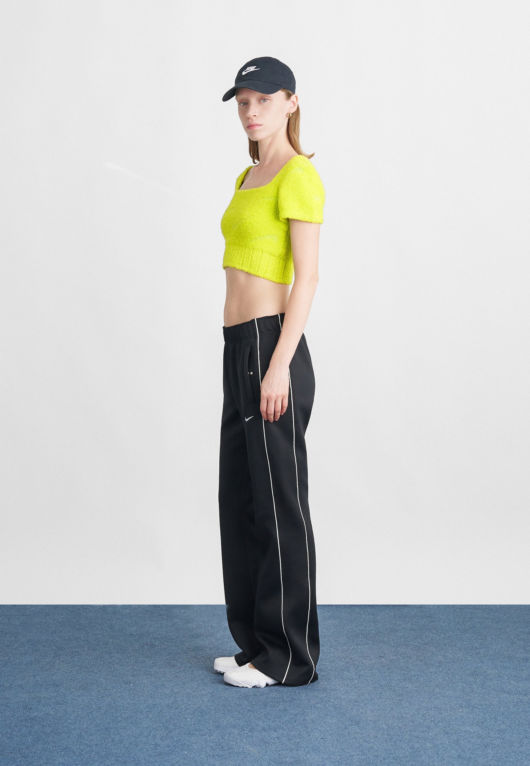 Nike Sportswear CROP