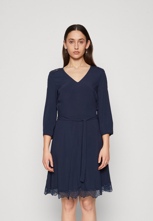 Vero Moda Tall VMRUSK 3/4 SHORT DRESS