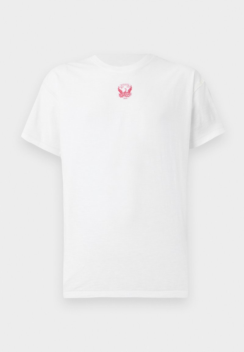 Weißes Baumwoll-T-Shirt mit kurzen Ärmeln, Rundhalsausschnitt und einem kleinen, rosafarbenen, gestickten Adlerdesign auf der Brust. Weicher Stoff.