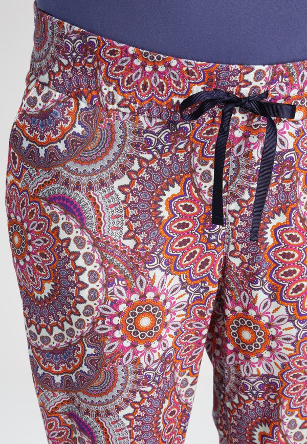 Esprit Maternity