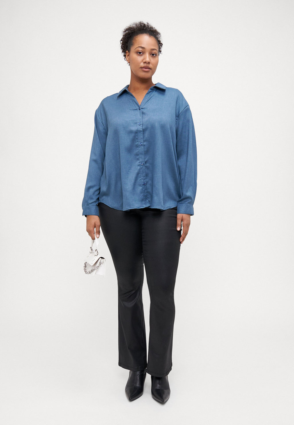 CARHASSY SHIRT Media 2