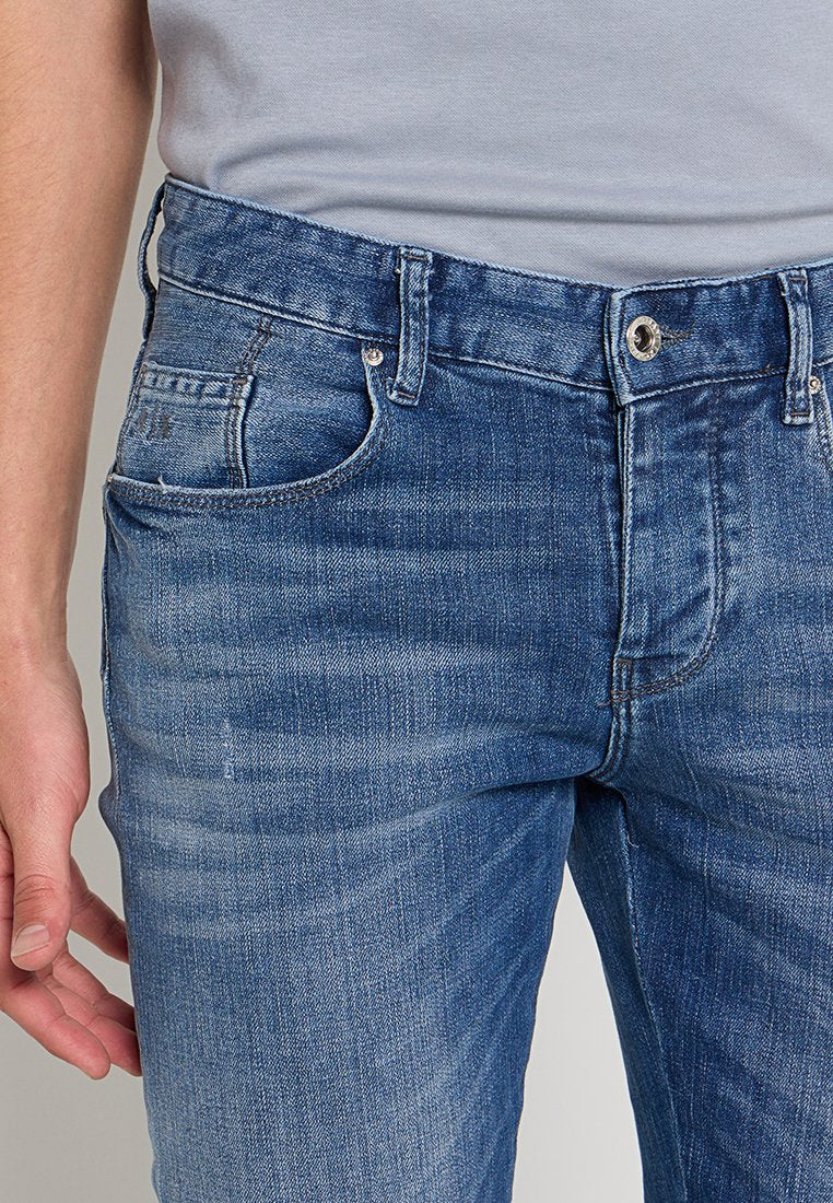 Armani Exchange Jeans Slim Fit Media 5