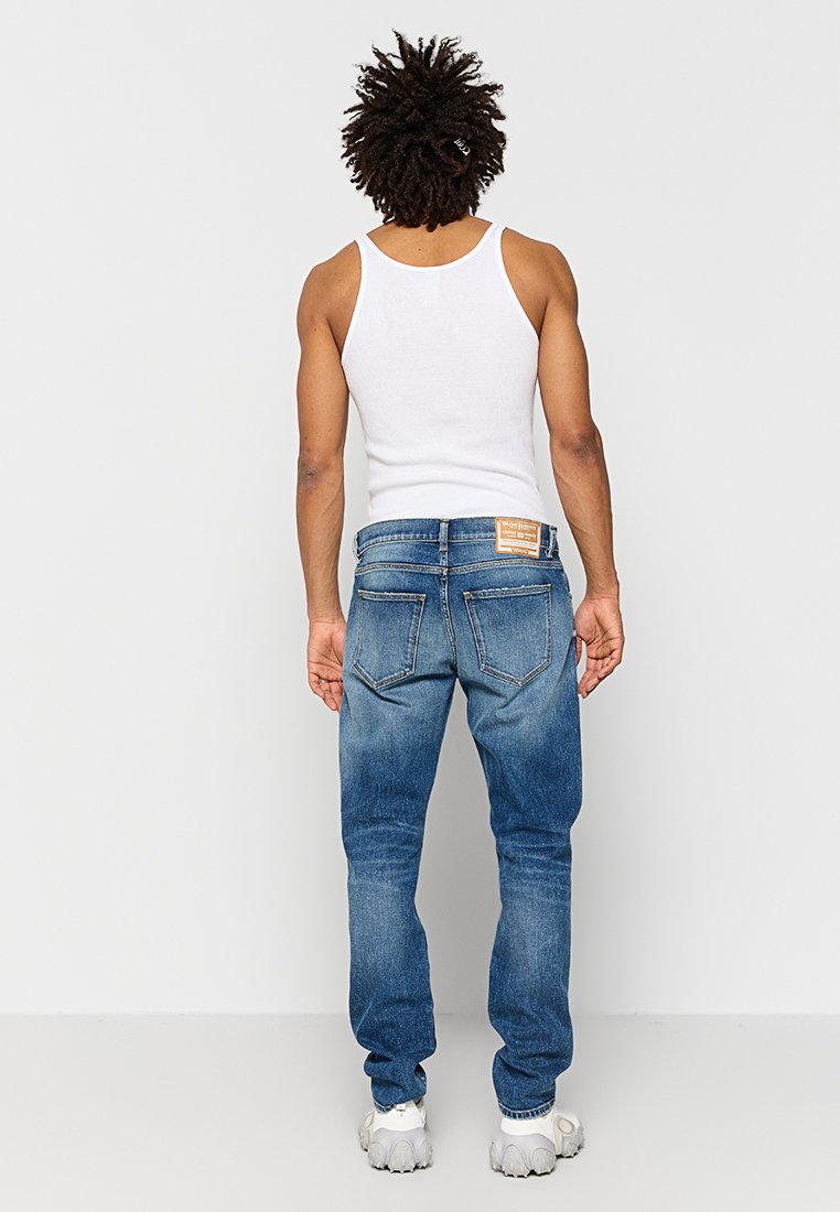 Diesel 2019 D-STRUKT
