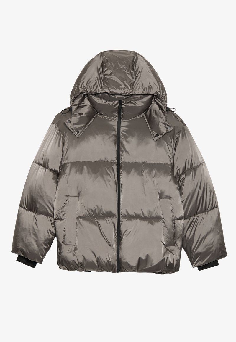 UNISEX OVERSIZED FIT HOODED PUFFER JACKET Media 1