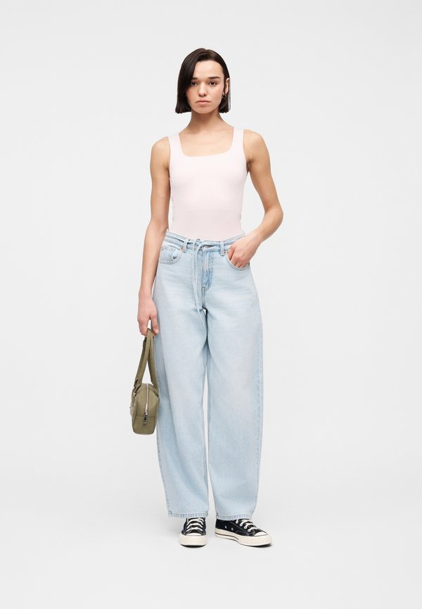Vero Moda Mom fit VMESTELLE High rise Barrel