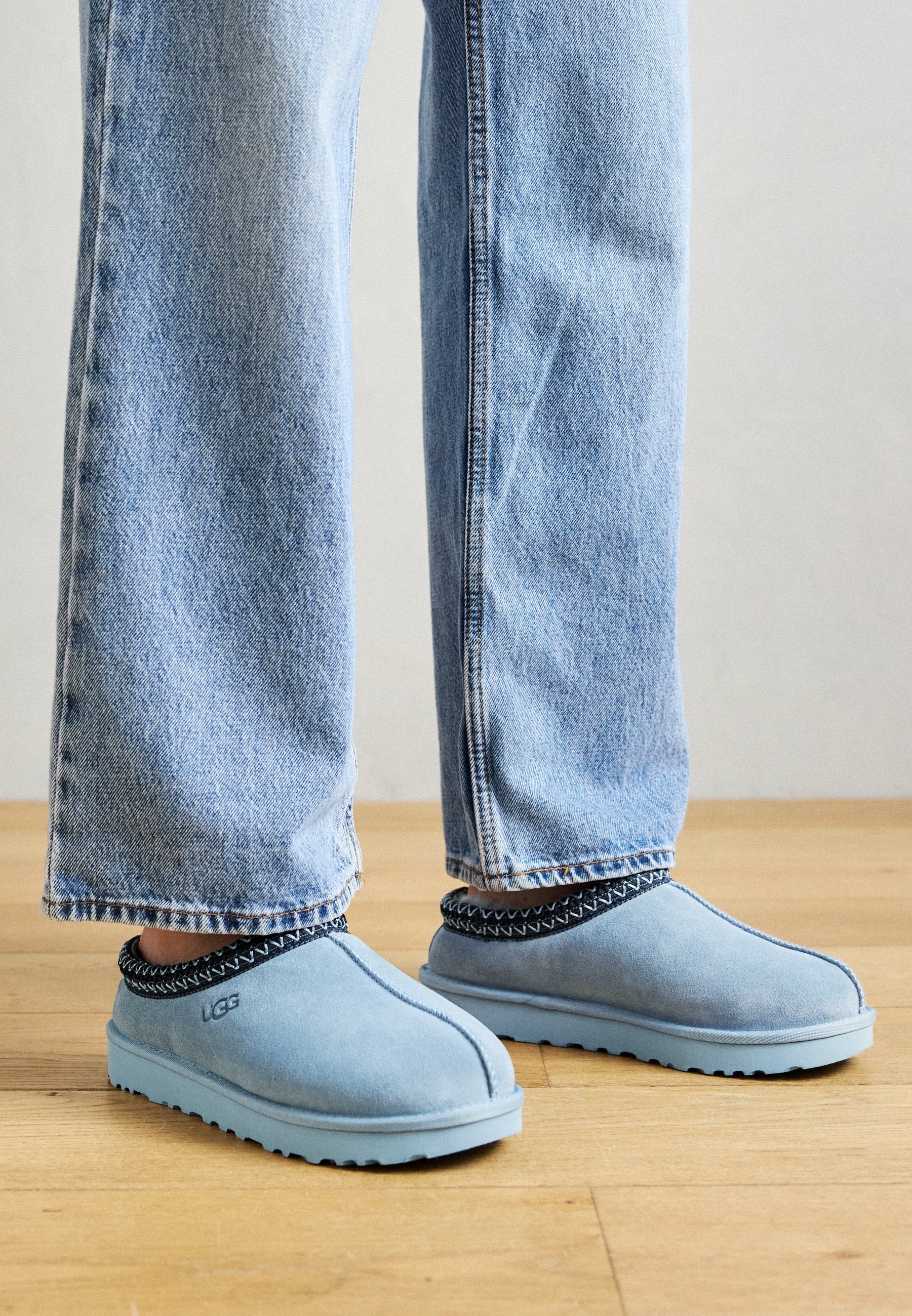 UGG TASMAN II