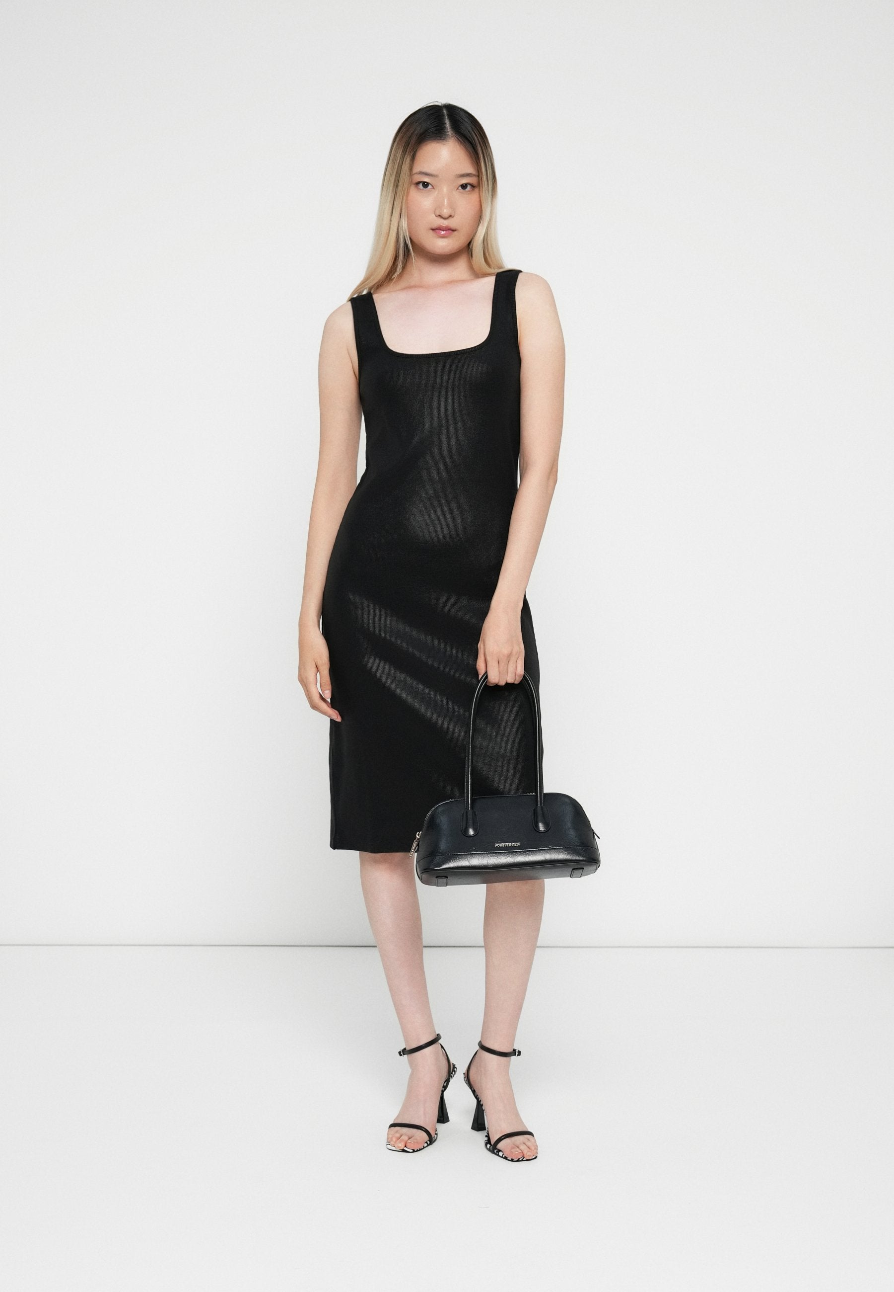 Replay DRESS