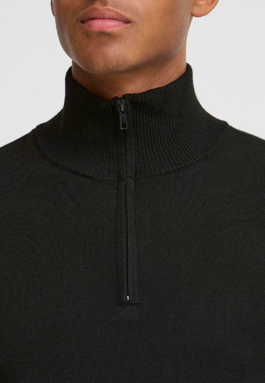 BHCASSRI FINE KNIT TROYER Media 5