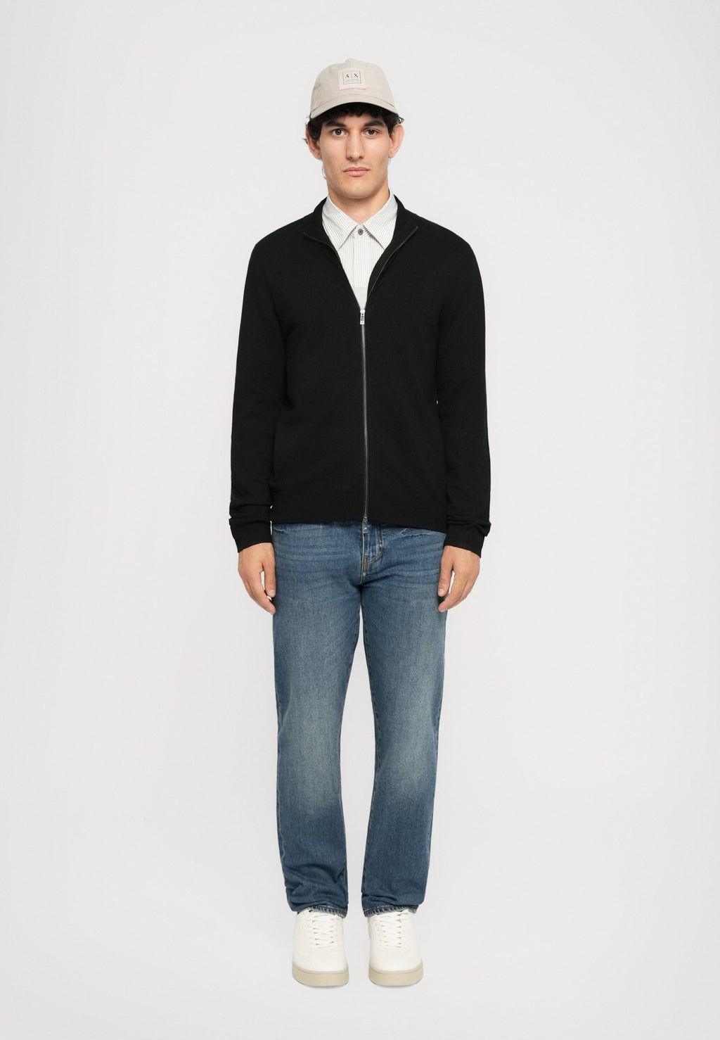 FIVE POCKETS PANT Media 2