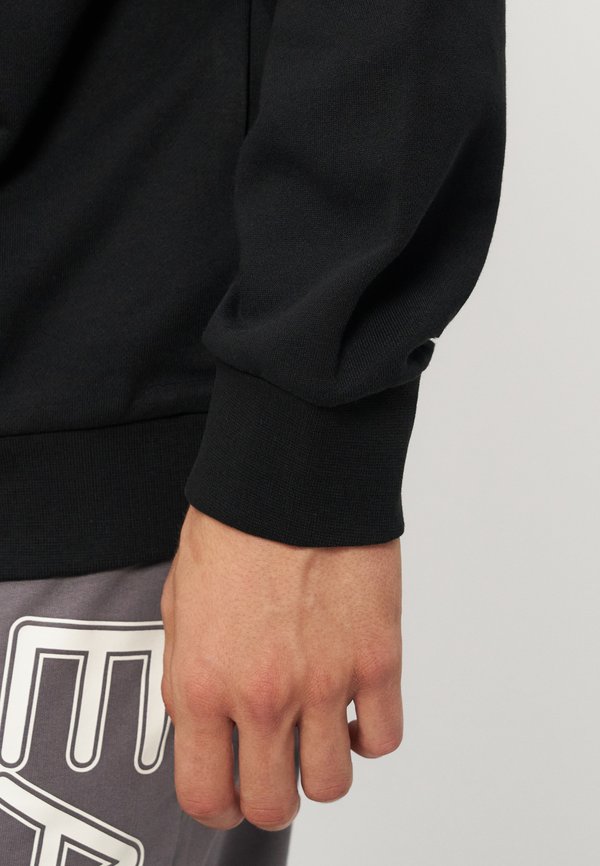 EA7 Emporio Armani