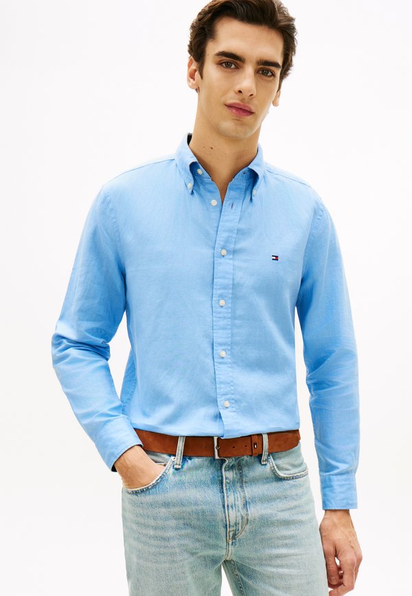 Tommy Hilfiger REGULAR FIT LINEN BLEND BUTTON-DOWN SHIRT - Shirt - cloudy blue