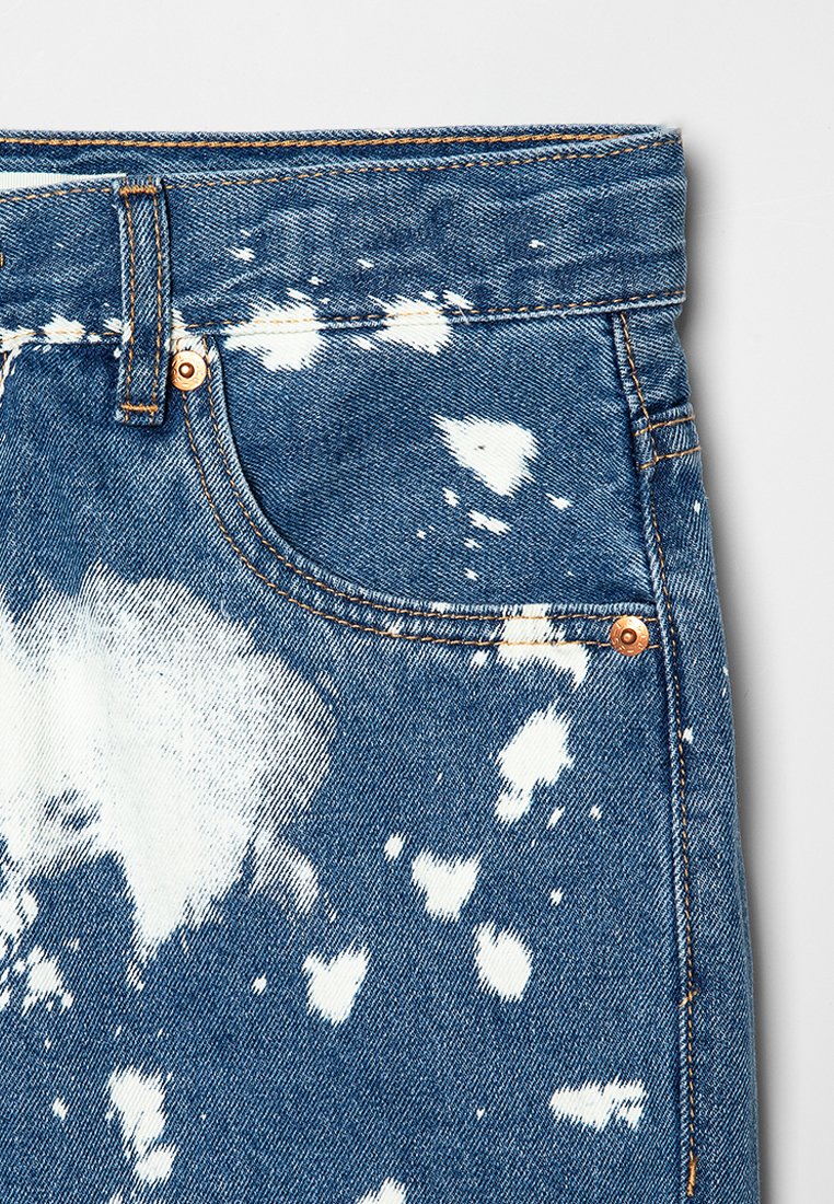 Levi's®