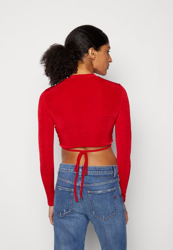 WAL G. NINA CUT OUT TOP