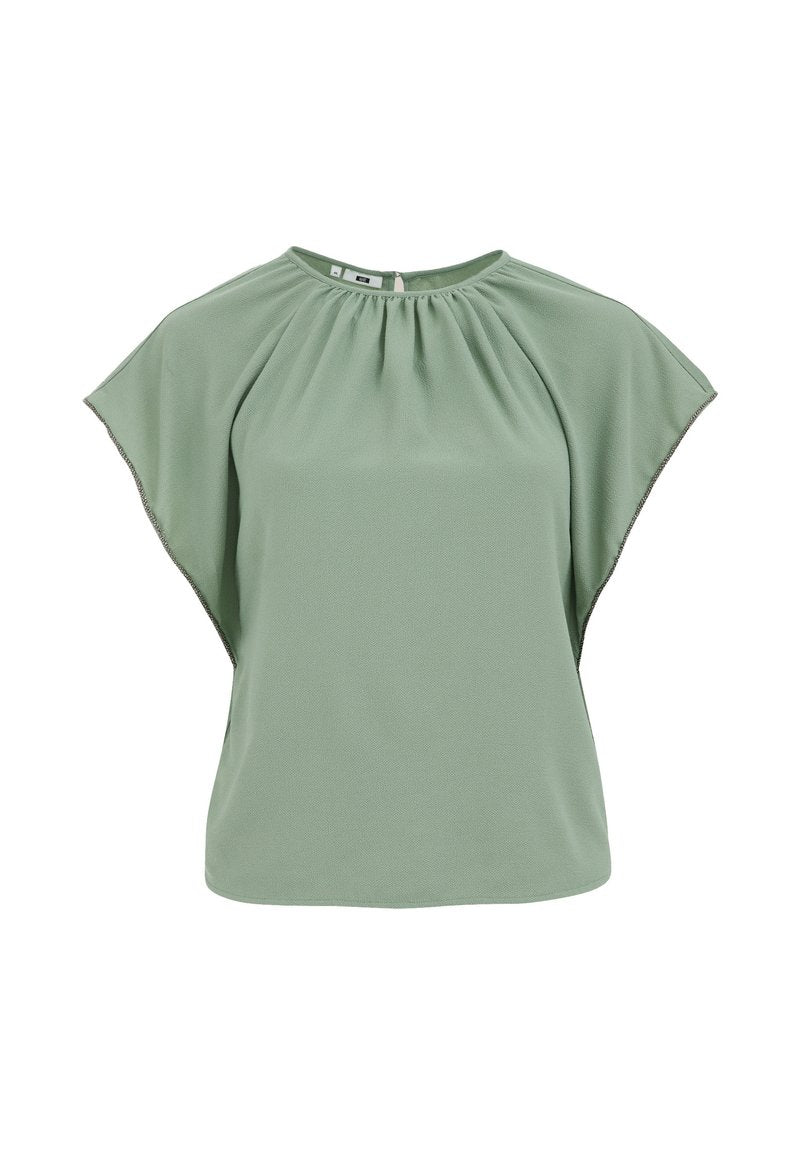 Grüne Bluse aus leichtem Material. Mit runder Ausschnitt, gefältelten Details und ausgestellten kurzen Ärmeln. Glatte Textur ohne Muster.