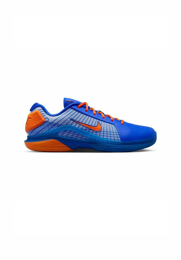 Nike Performance