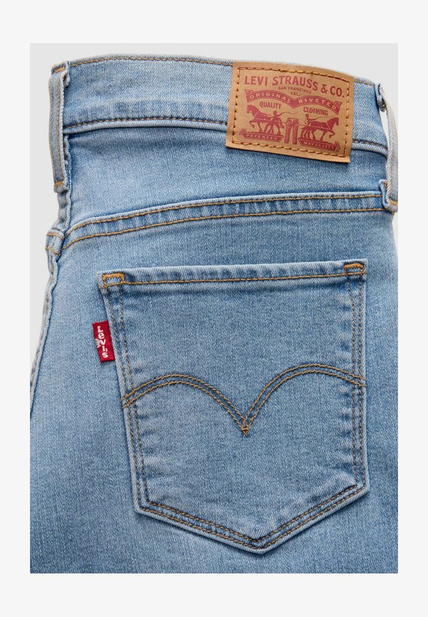 Levi's® 311® SHAPING SKINNY CAPRI - Denim shorts - lapis level