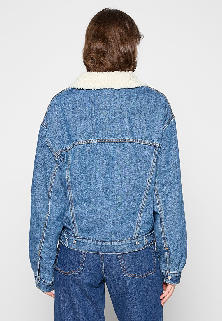 Levi's® 90'S SHERPA TRUCKER JACKET