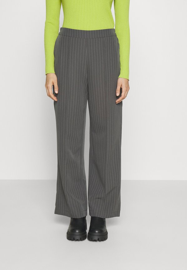 Pieces Petite PCBOSSY WIDE STRIPED PANTS