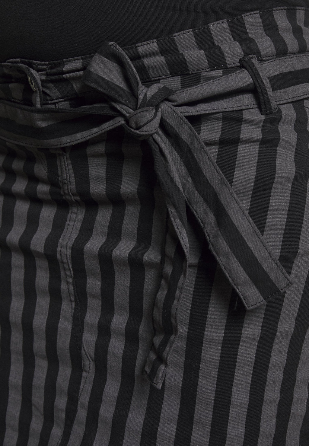 LOVE2WAIT SKIRT STRIPED