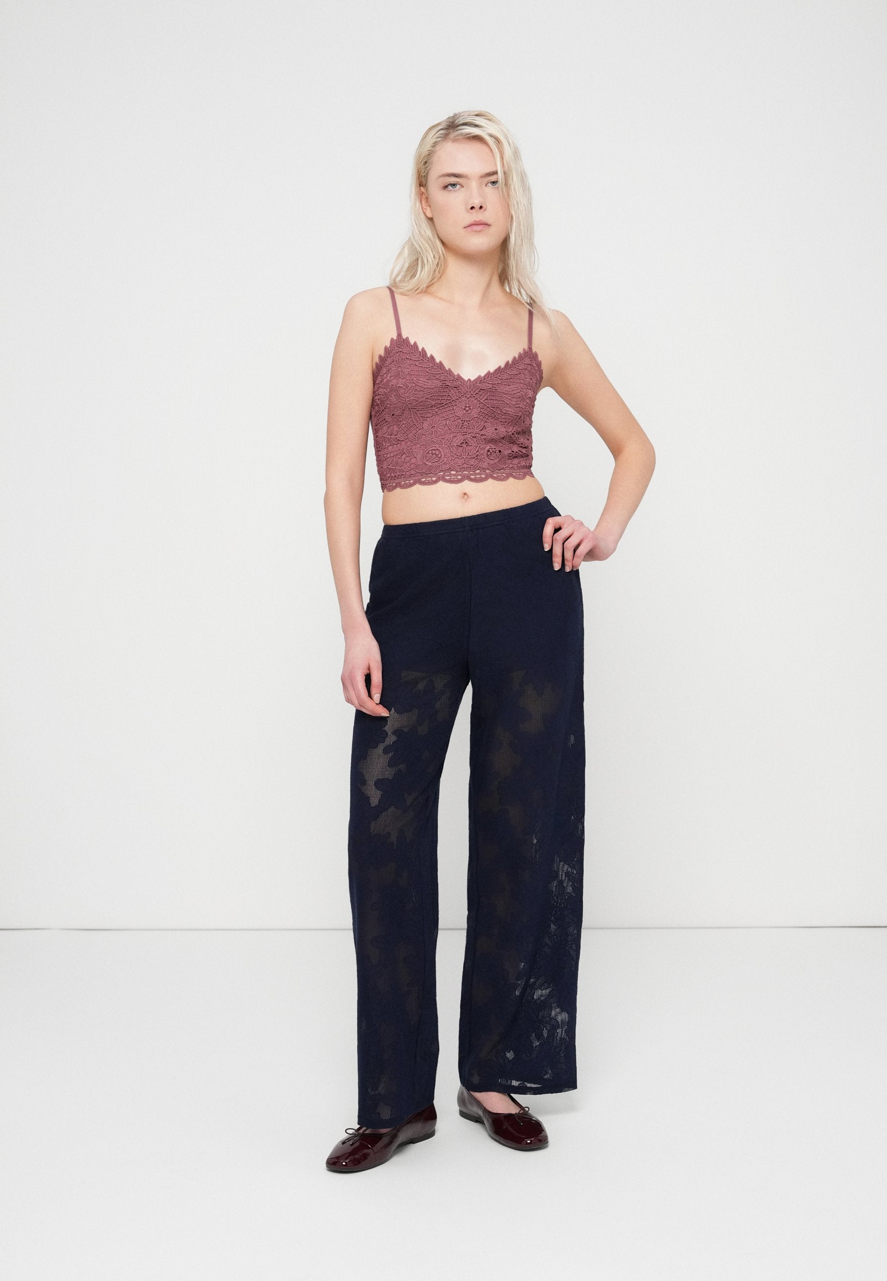 ONLMIRABELLA WIDE LACE PANT JRS Media 2