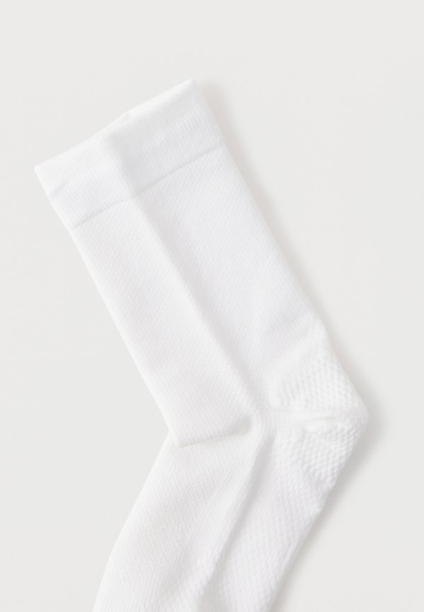 Nike Performance RUN CREW UNISEX - Sports socks - white
