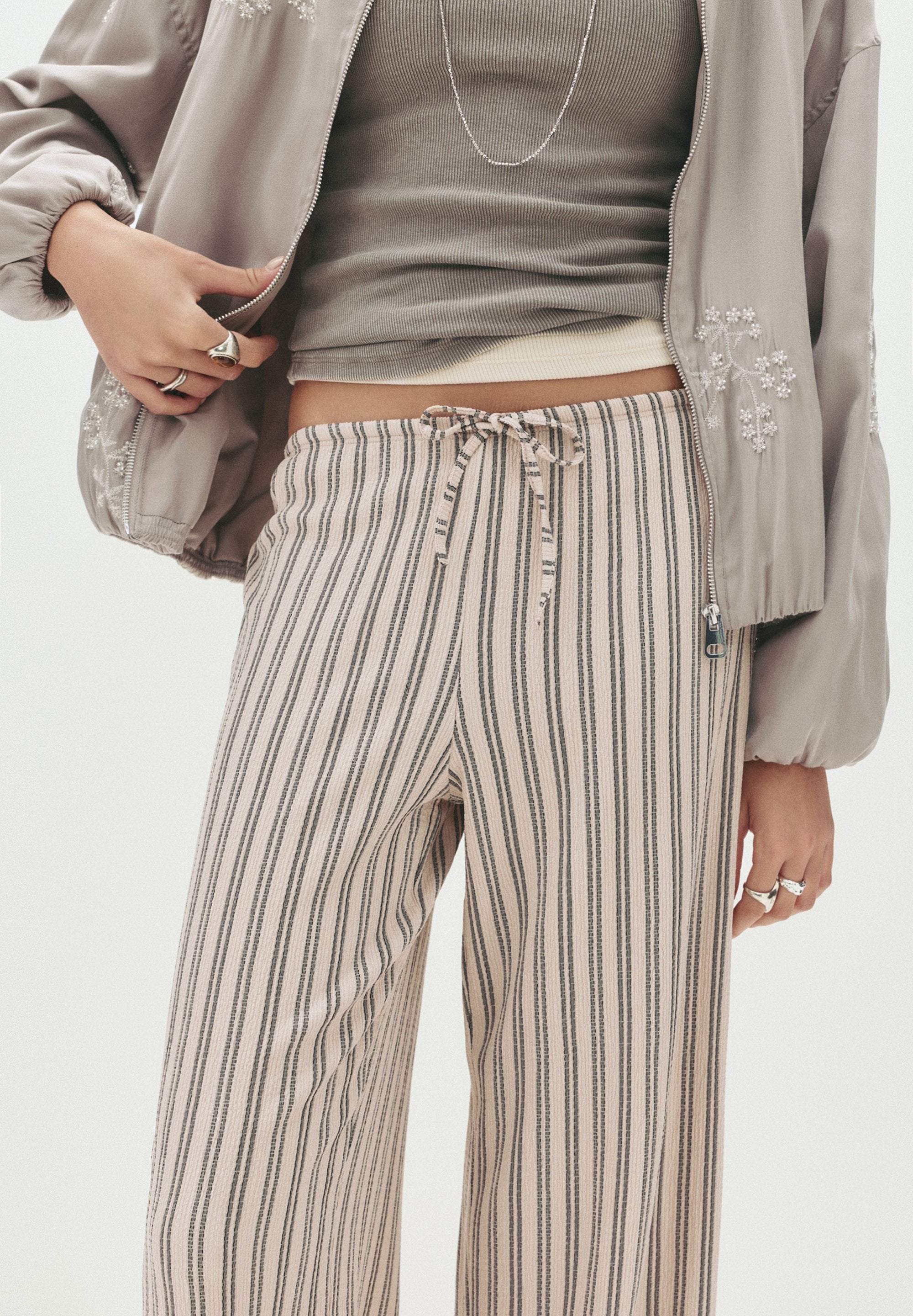 PULL&BEAR STRIPED WIDE