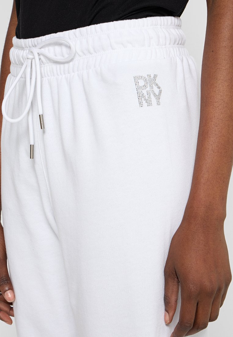 DKNY Sport