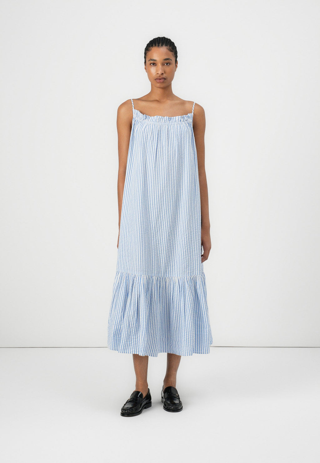 SEERSUCKER LONG STRAPPY DRESS Media 3