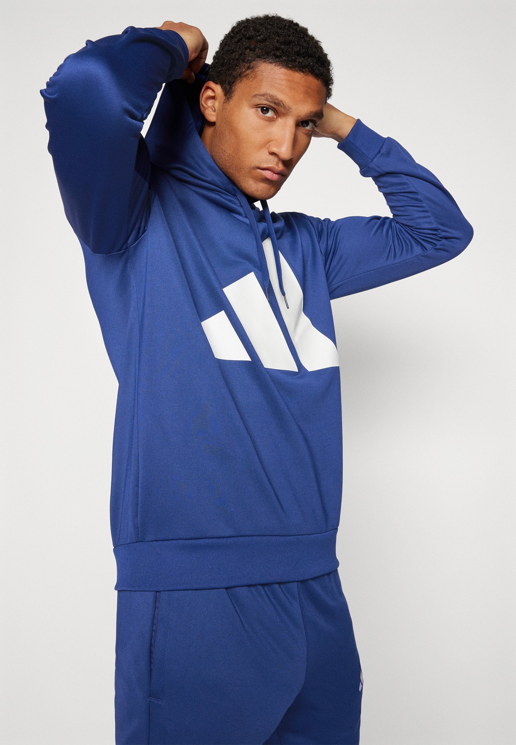 adidas Sportswear BIG LOGO