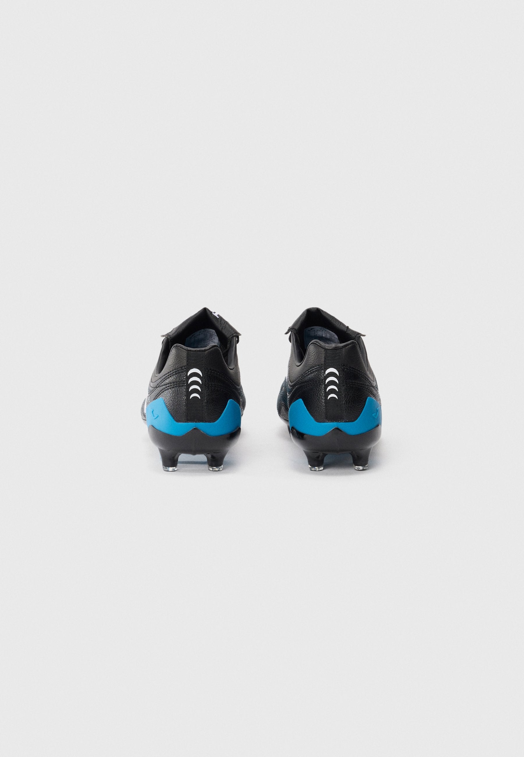 Joma SCORE