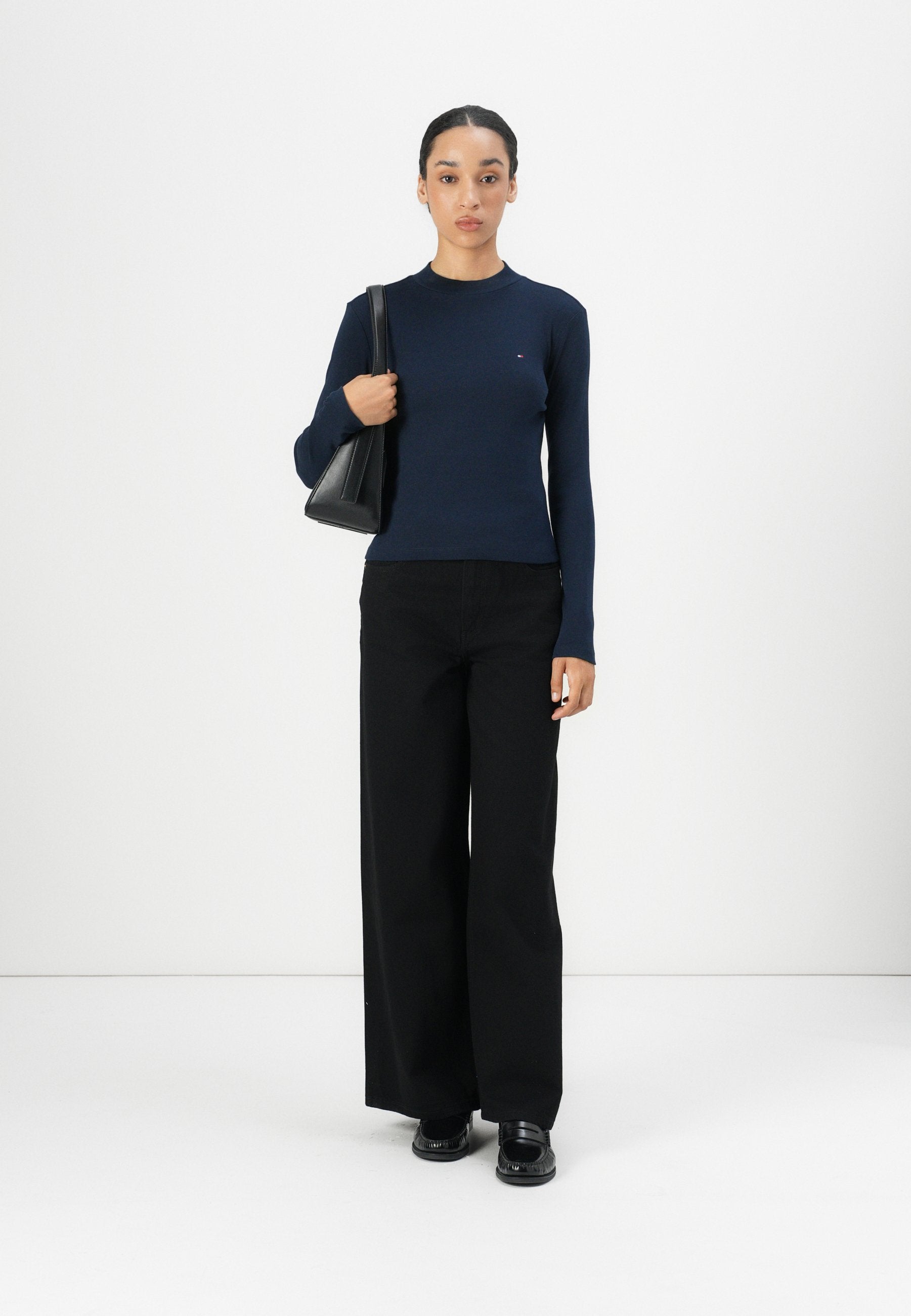CODY MOCK SLIM FIT Media 2