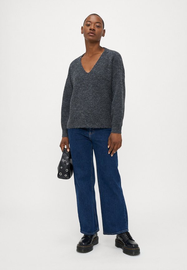 Vero Moda Petite VMDESMA V NECK