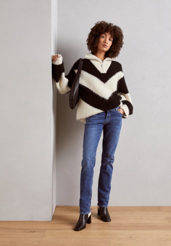Marc O'Polo STRAIGHT FIT REGULAR LENGTH MID WAIST