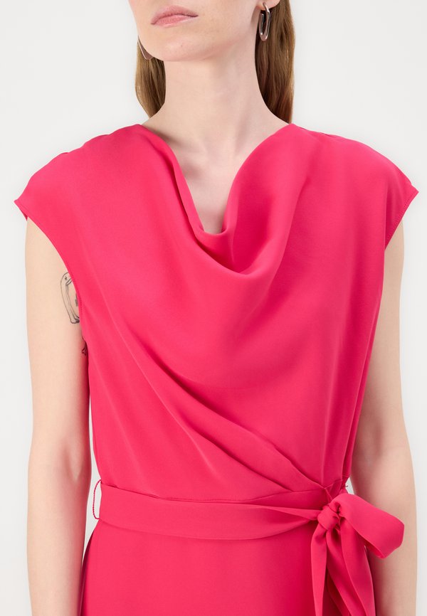 DKNY COWL NECK