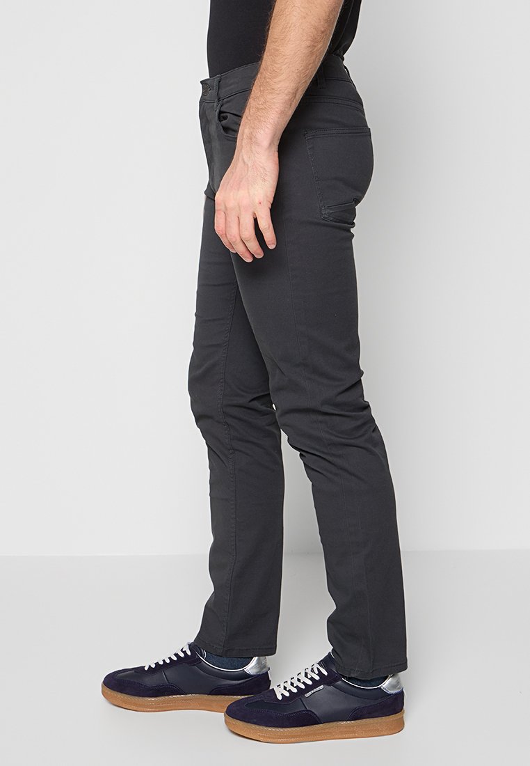 Ben Sherman SLIM FIT