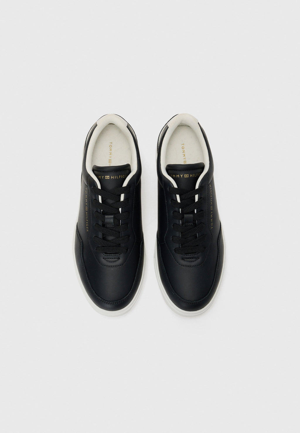 CASUAL CUPSOLE Media 4